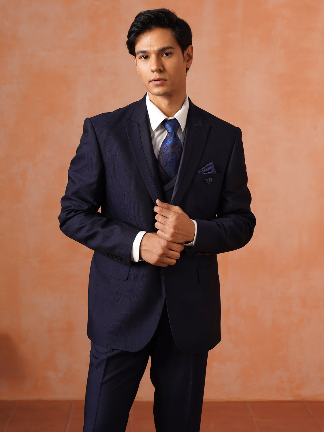 Men’s  Navy Blue Textured Peak Collar Suit Set