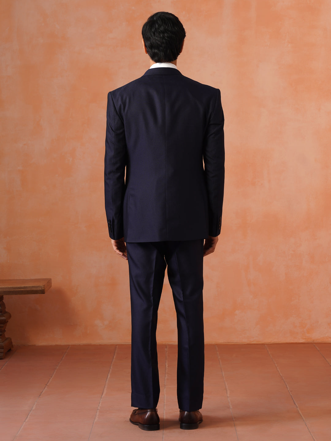 Men’s  Navy Blue Textured Peak Collar Suit Set