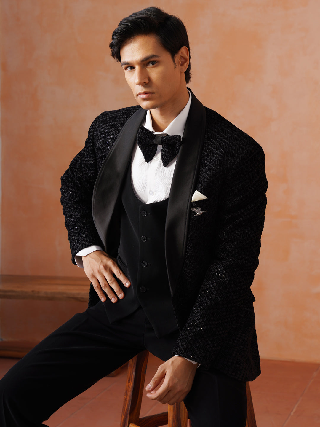 Men’s Black Sequin-Embroidered Shawl Collar Suit Set