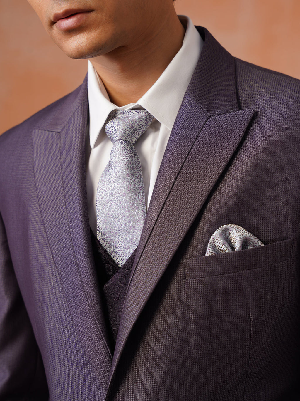 Men’s  Grey Textured Shawl Collar Suit Set