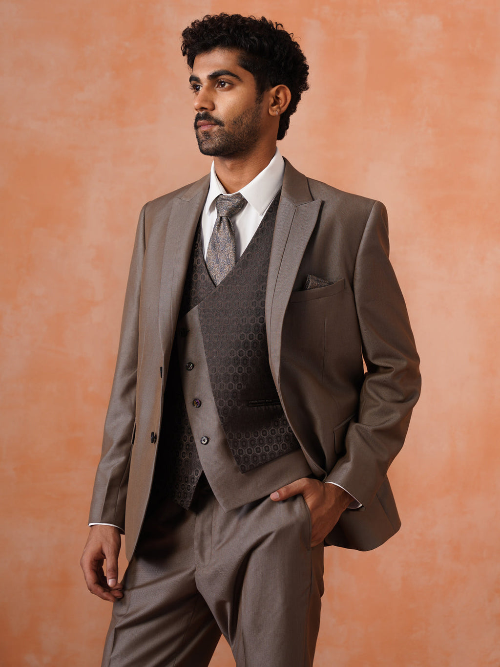 Men’s Textured Peak Collar Suit Set