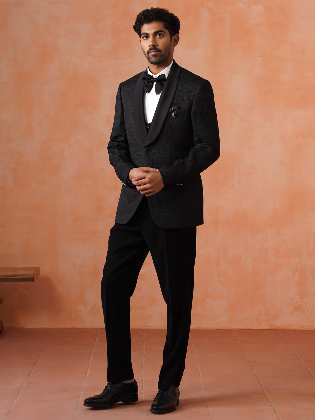 Men’s Black Textured Shawl Collar Suit Set