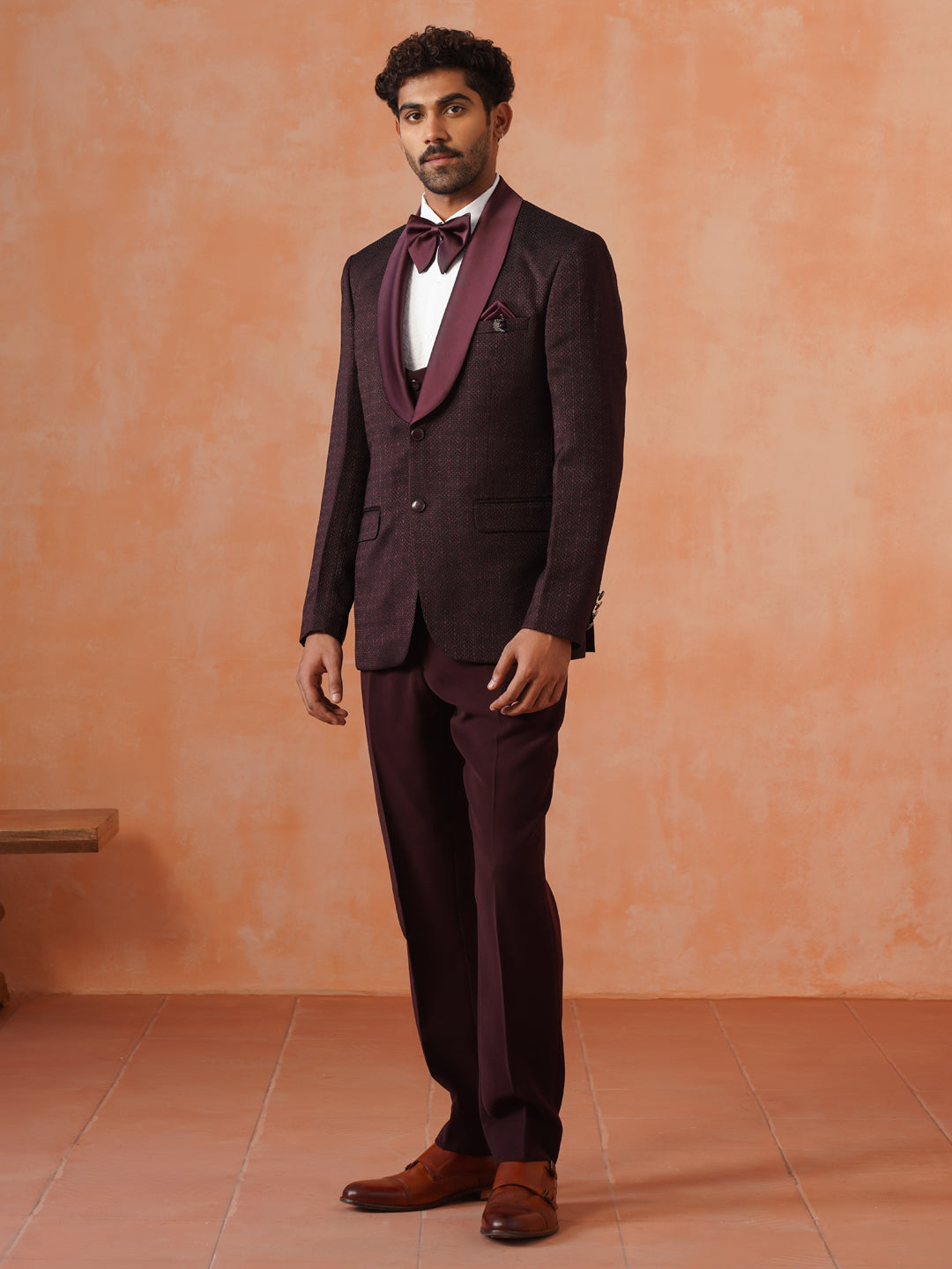 Men’s  Maroon Textured Shawl Collar Suit Set