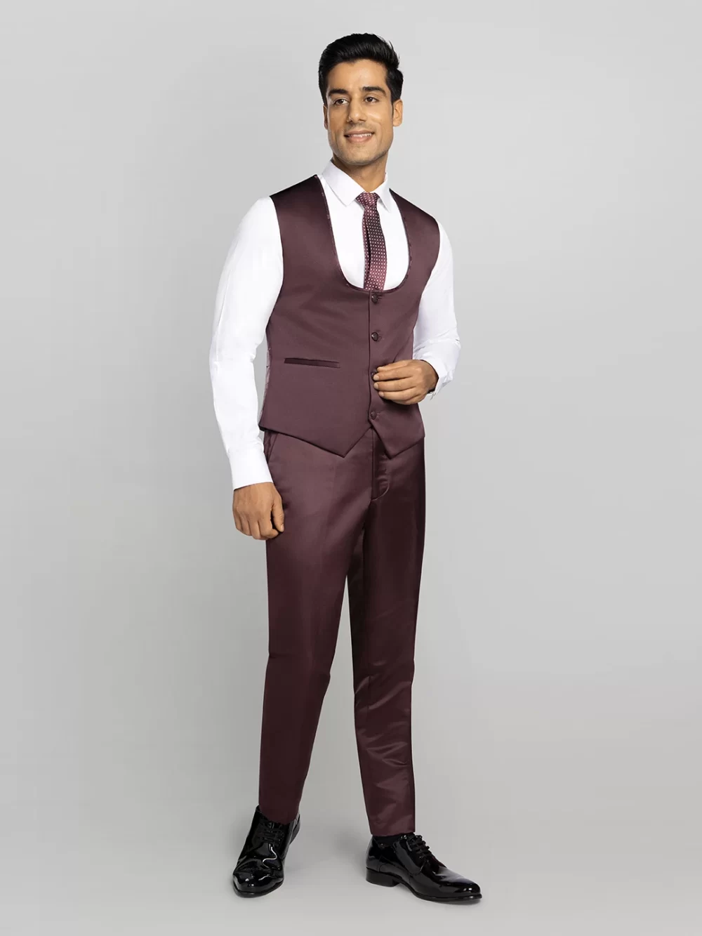 Tuxedo Suit - Maroon_5